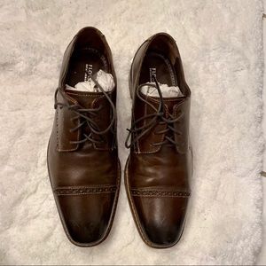 *Worn once* Florsheim wingtip dark brown oxford *